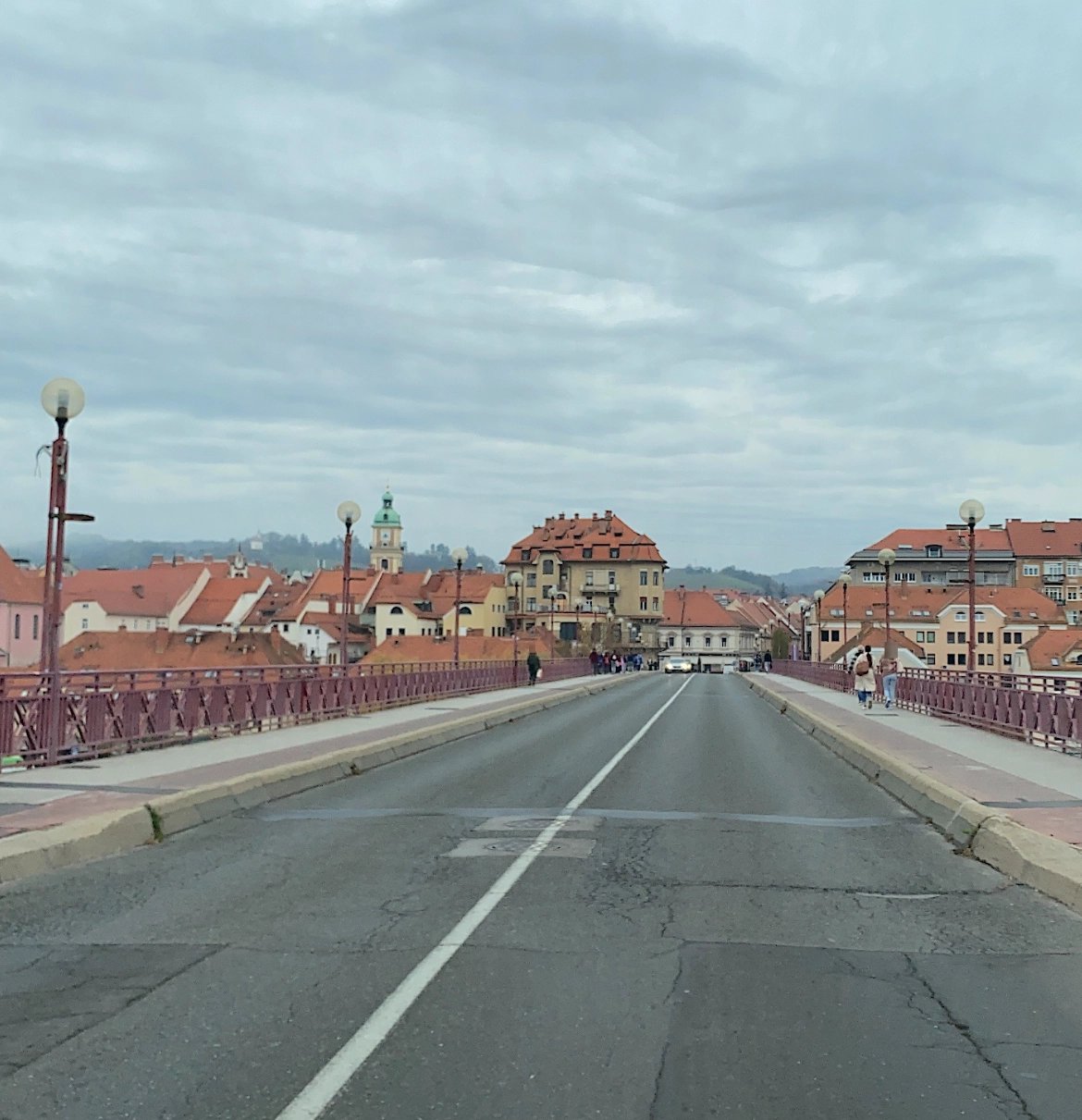 picture of a road over a bridge in maribor