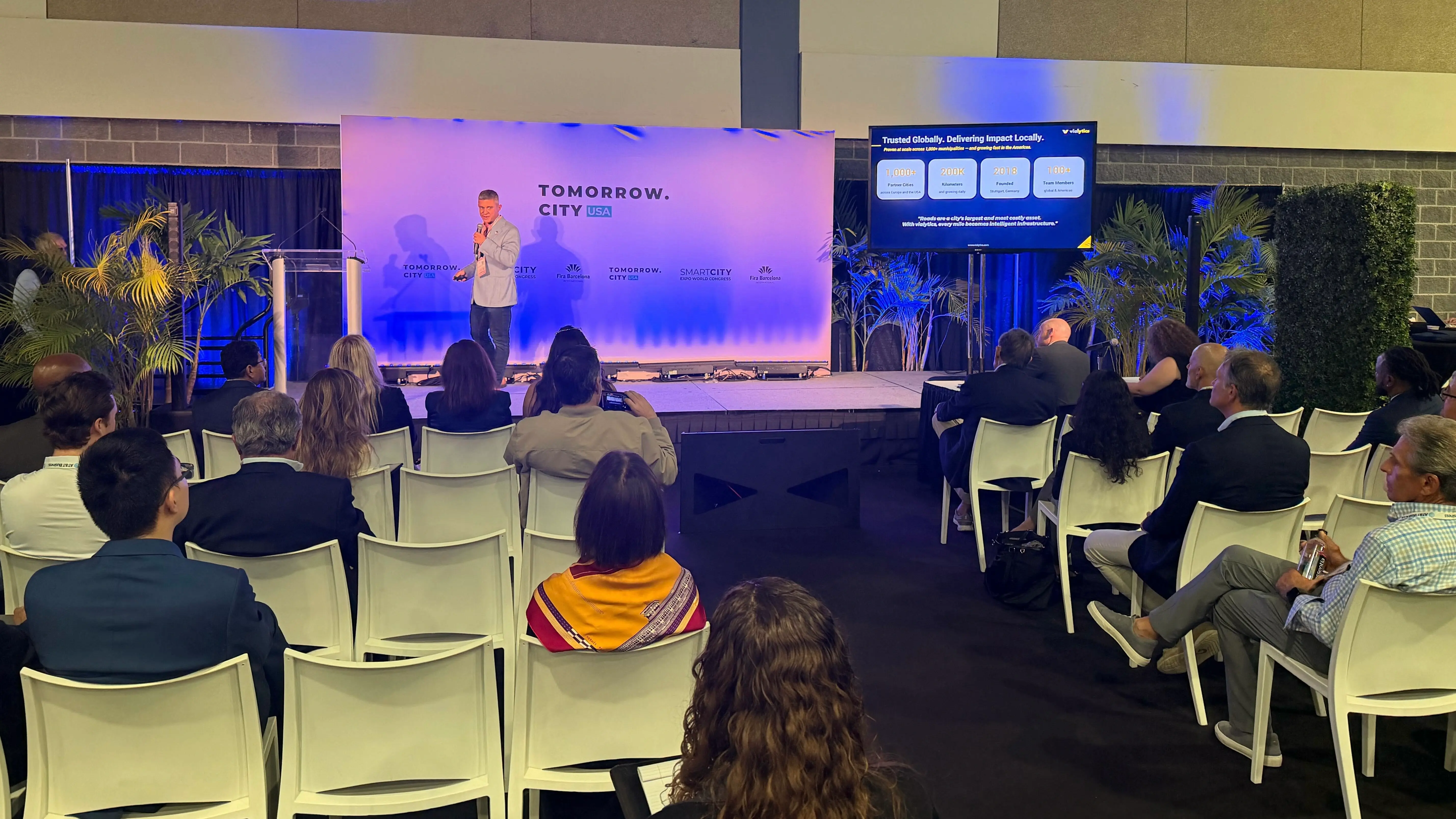Daniel presenting at Tomorrow City US in West Palm Beach, FL for the Venture Fuel Startup Competition